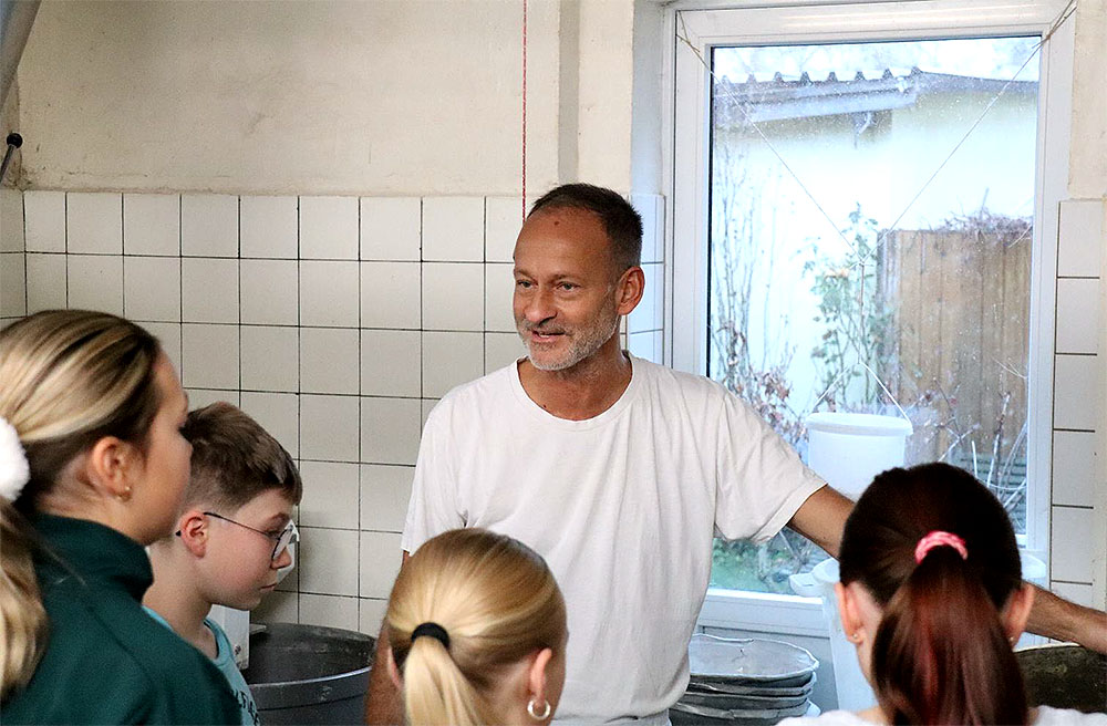 Konfis backen 5000 Brote